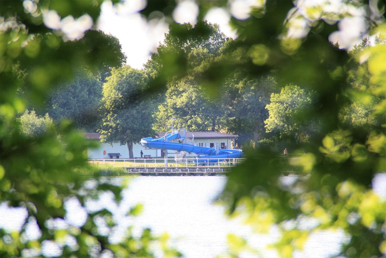 "Zum Heiligen Geisthof" Hotell Parchim Exteriör bild